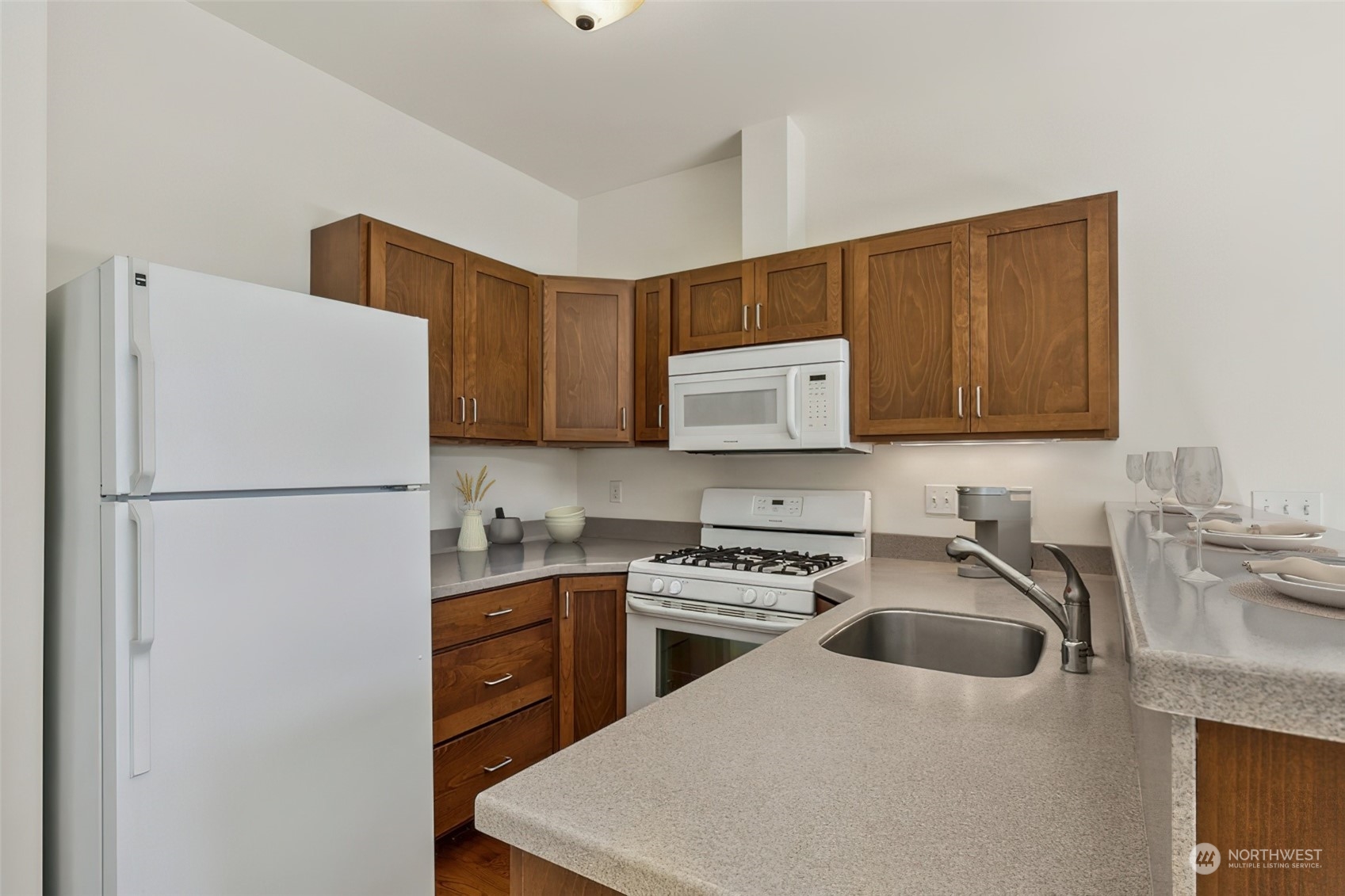 3410 Claremont Avenue S