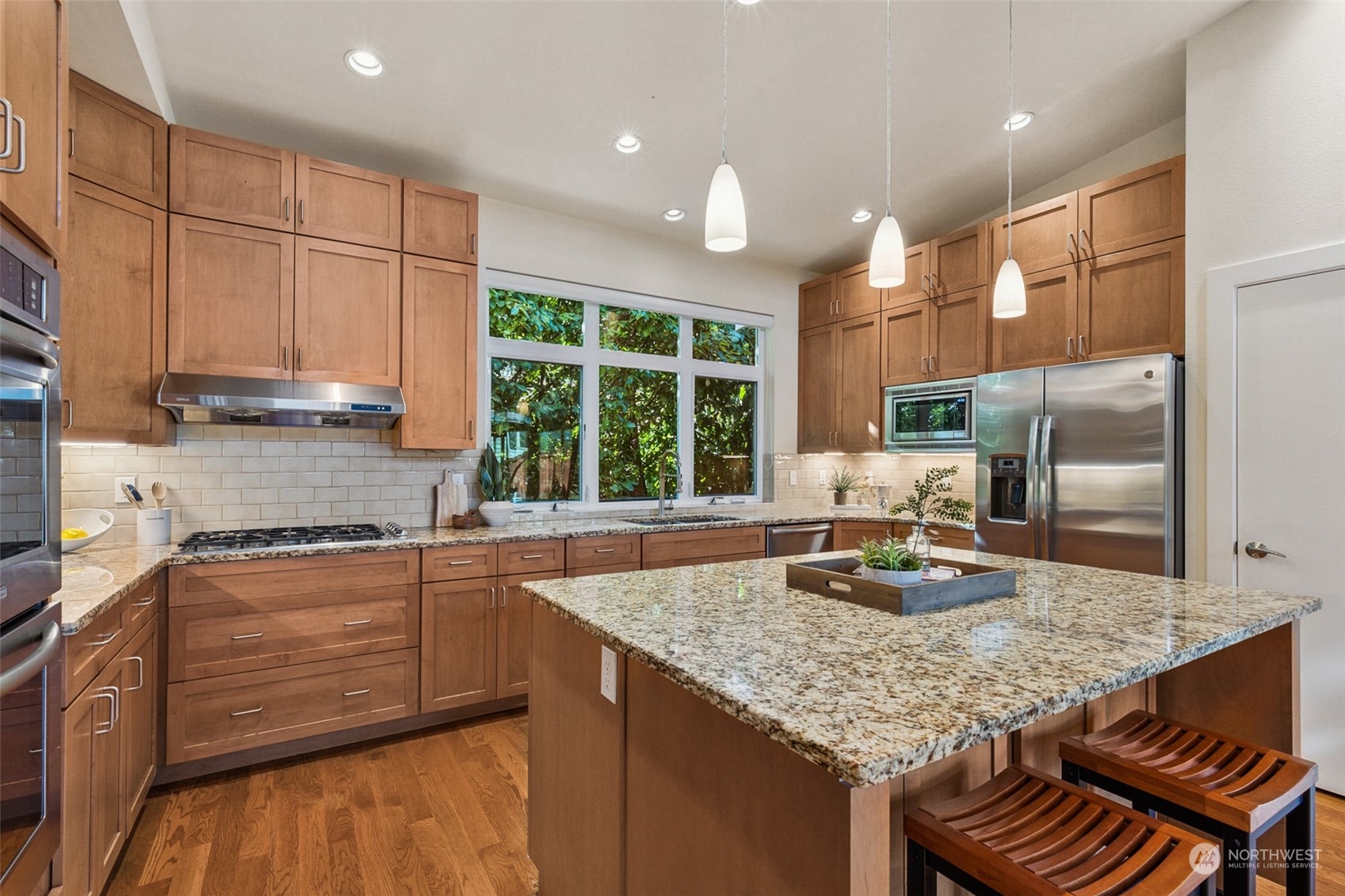 3410 Claremont Avenue S