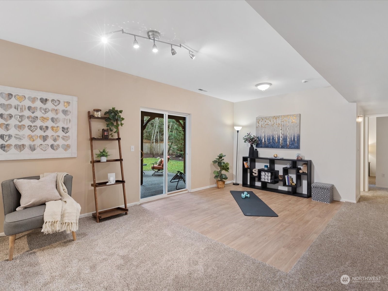 18040 92ND Avenue NE