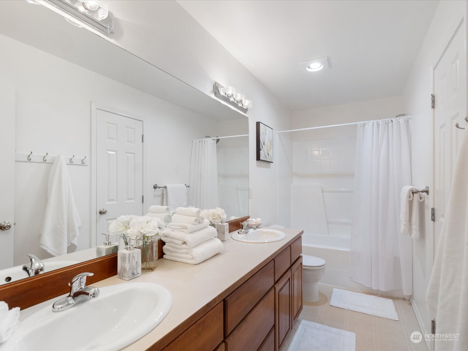 18040 92ND Avenue NE