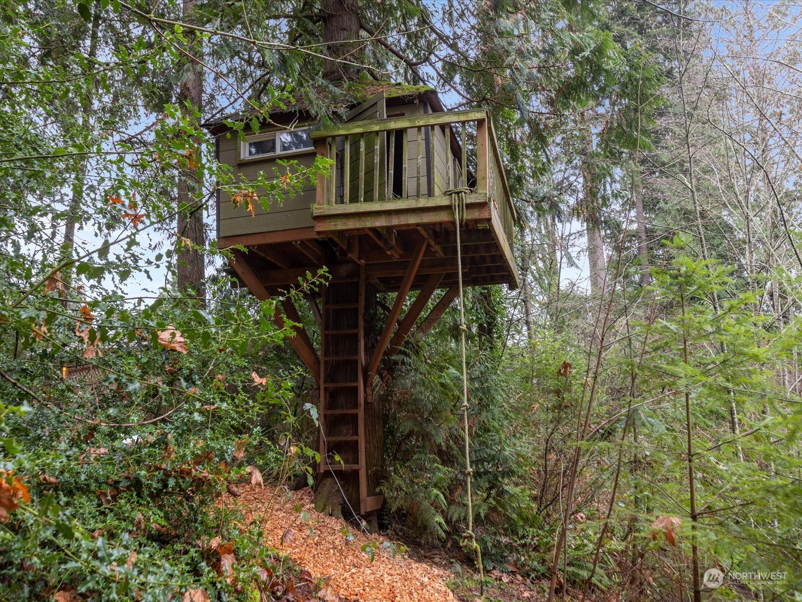 18040 92ND Avenue NE