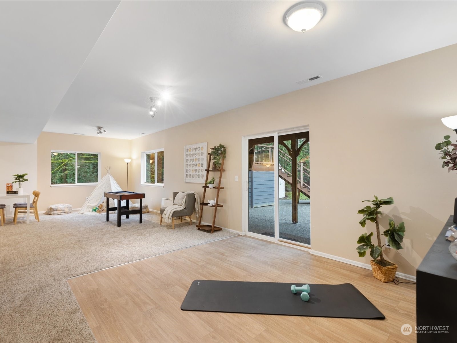 18040 92ND Avenue NE