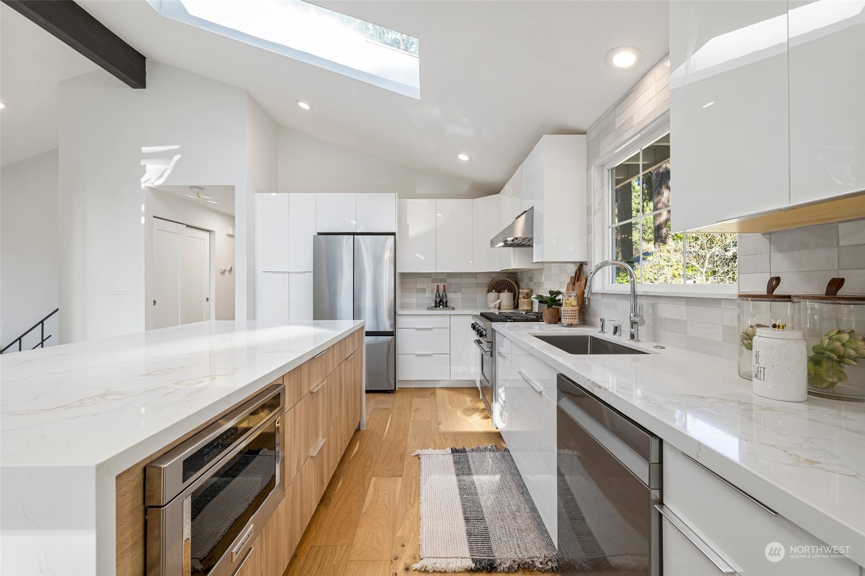 1410 151st Avenue NE