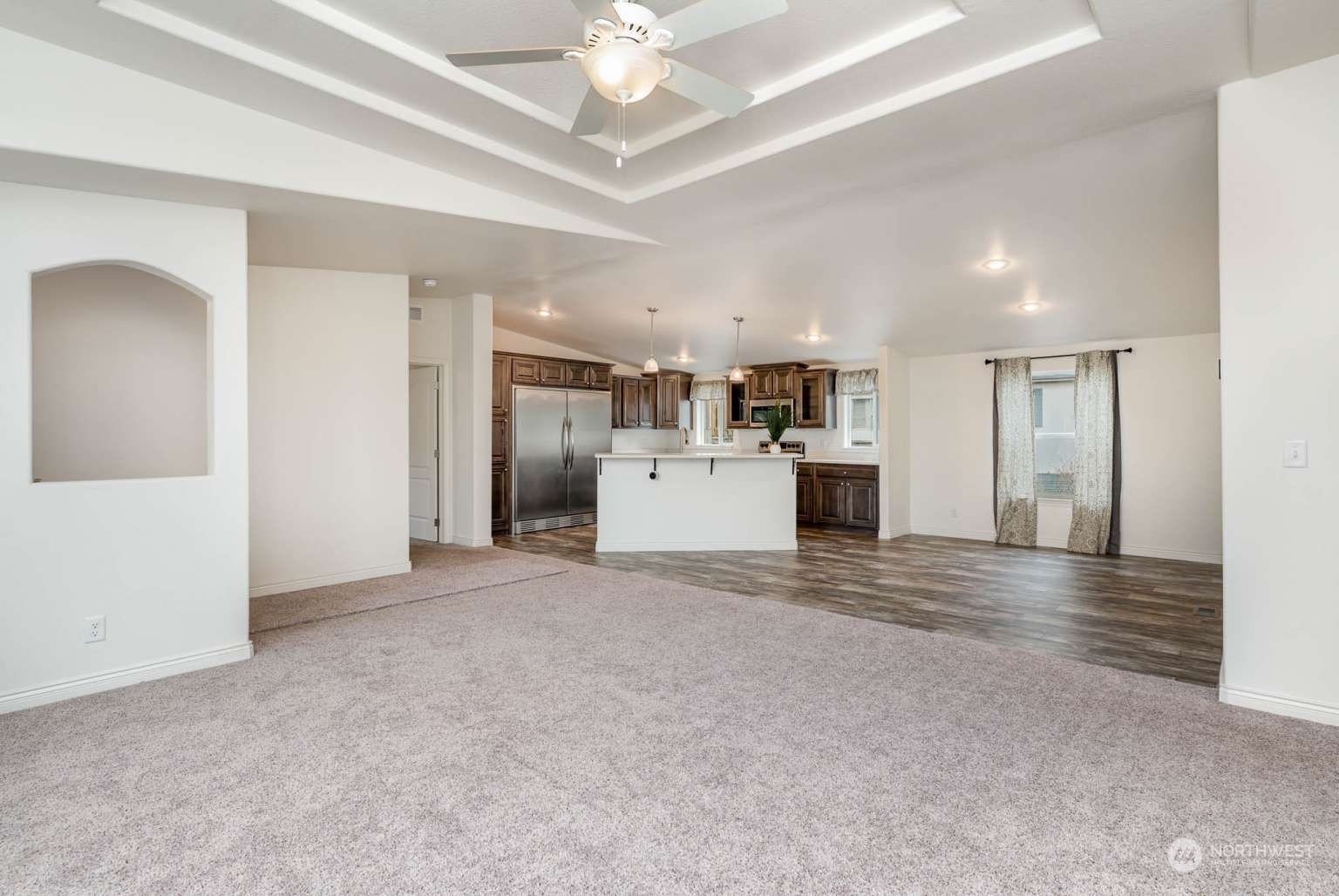 12706 NE Hollyhills Drive