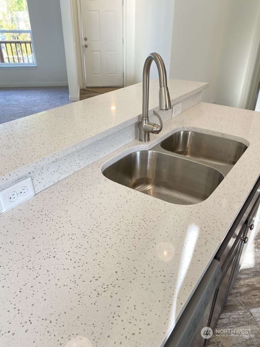 12706 NE Hollyhills Drive