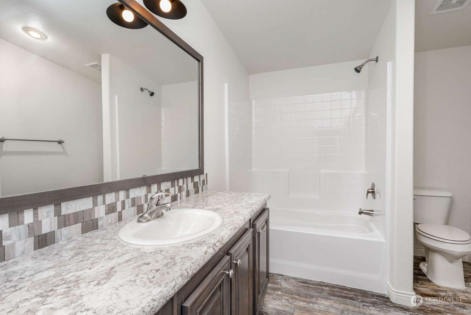 12706 NE Hollyhills Drive