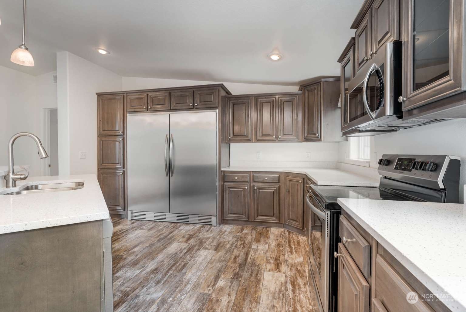 12706 NE Hollyhills Drive