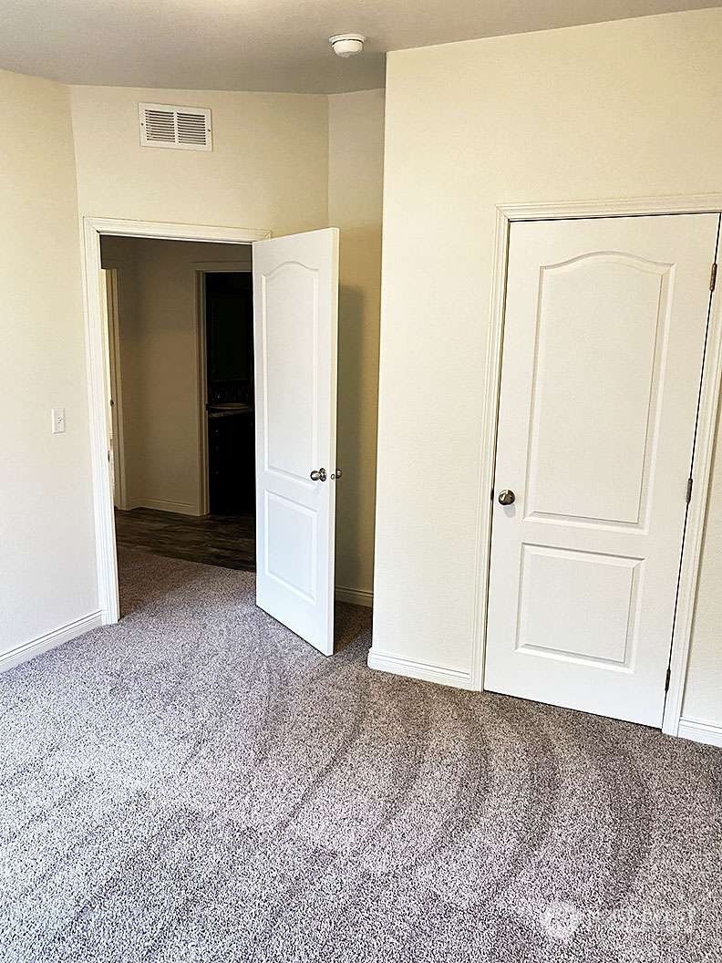 12706 NE Hollyhills Drive