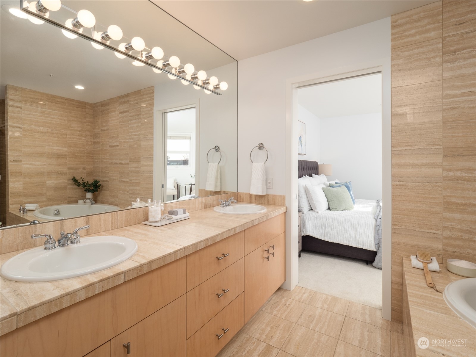 10214 NE 62nd Street Unit: 10214