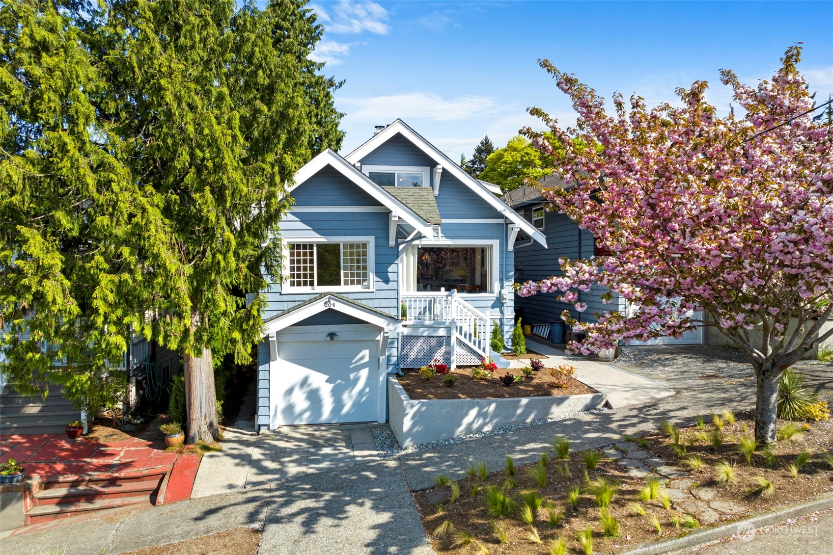 204 NW Bowdoin Place