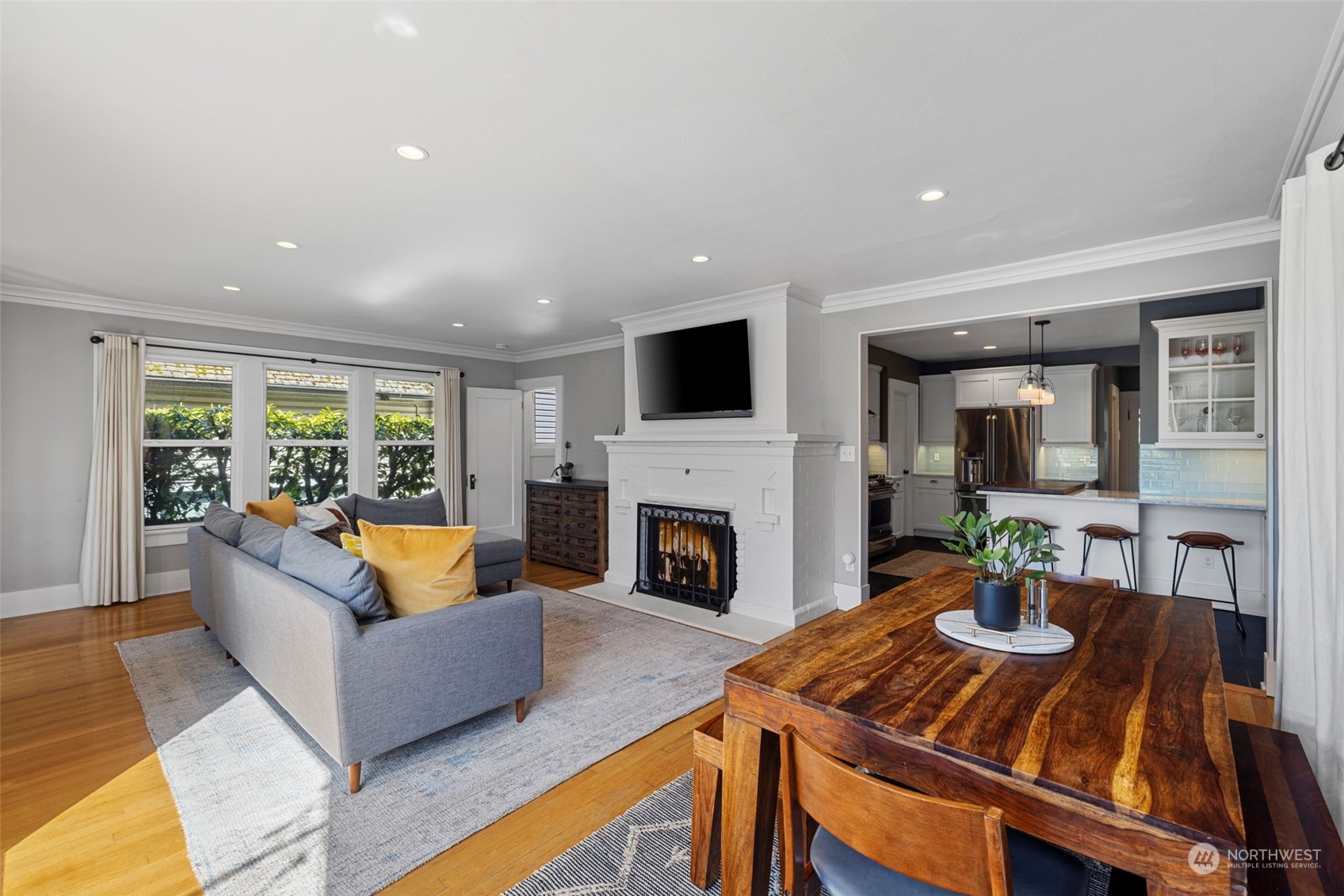 204 NW Bowdoin Place