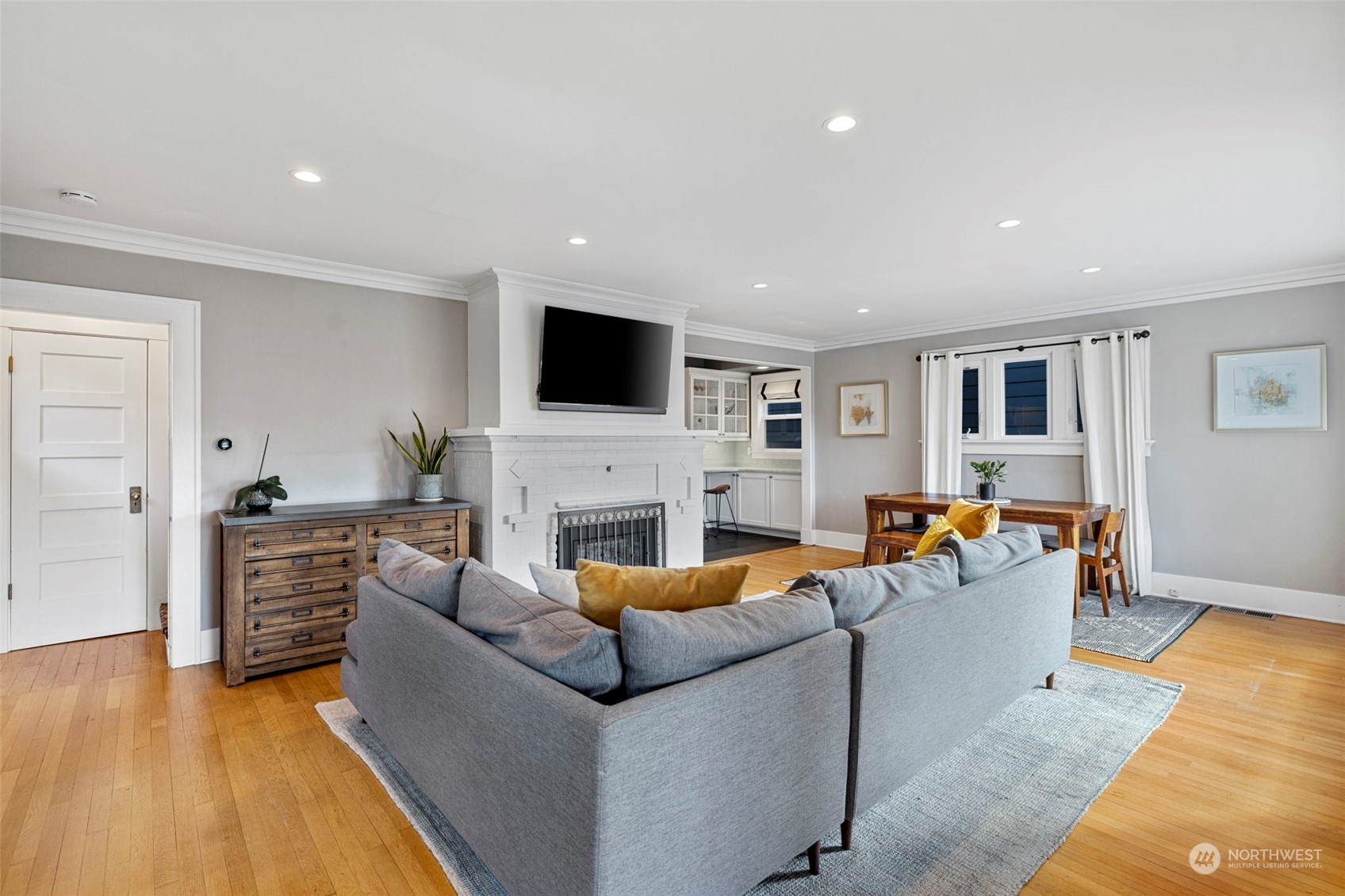 204 NW Bowdoin Place