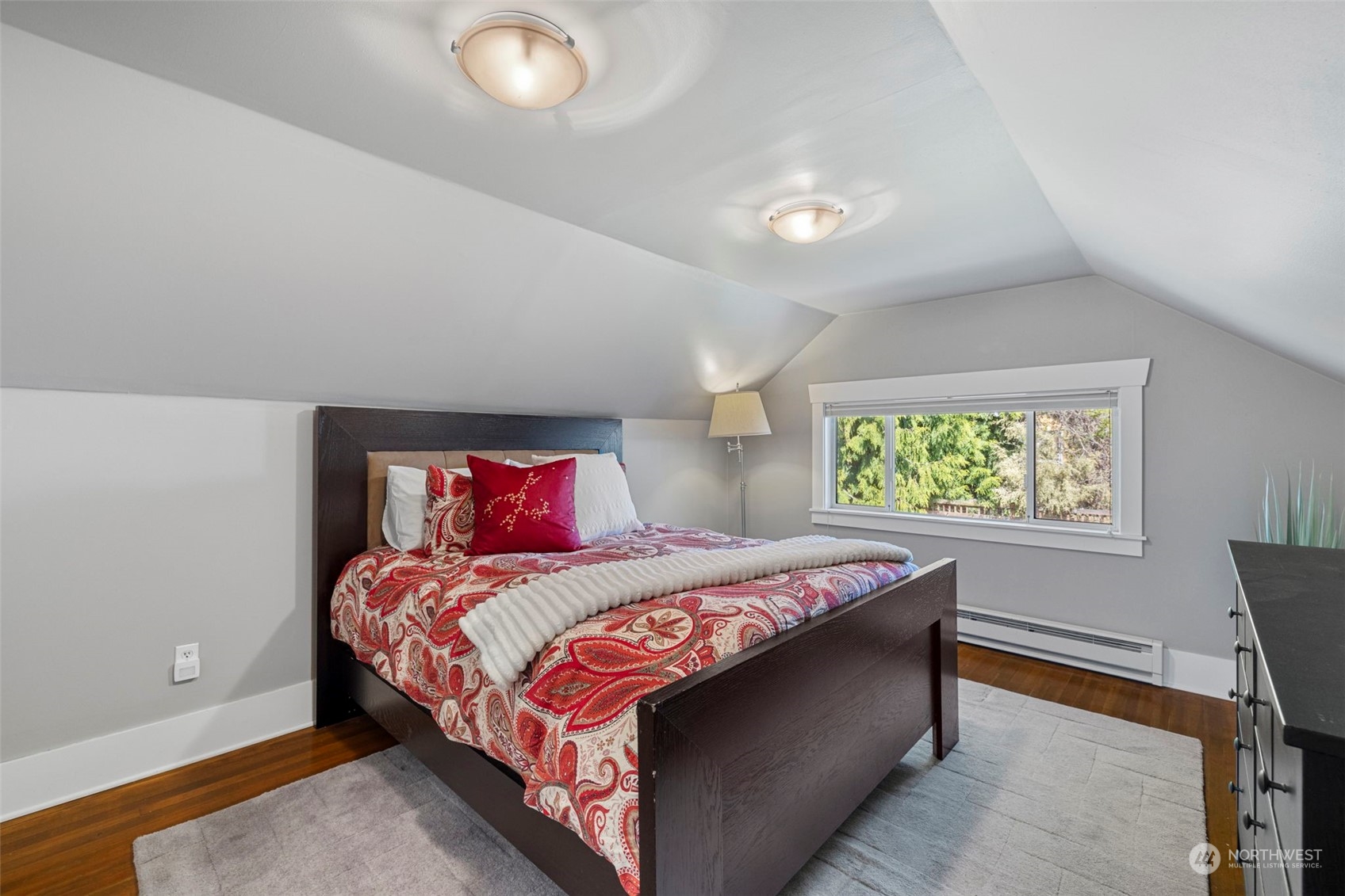 204 NW Bowdoin Place