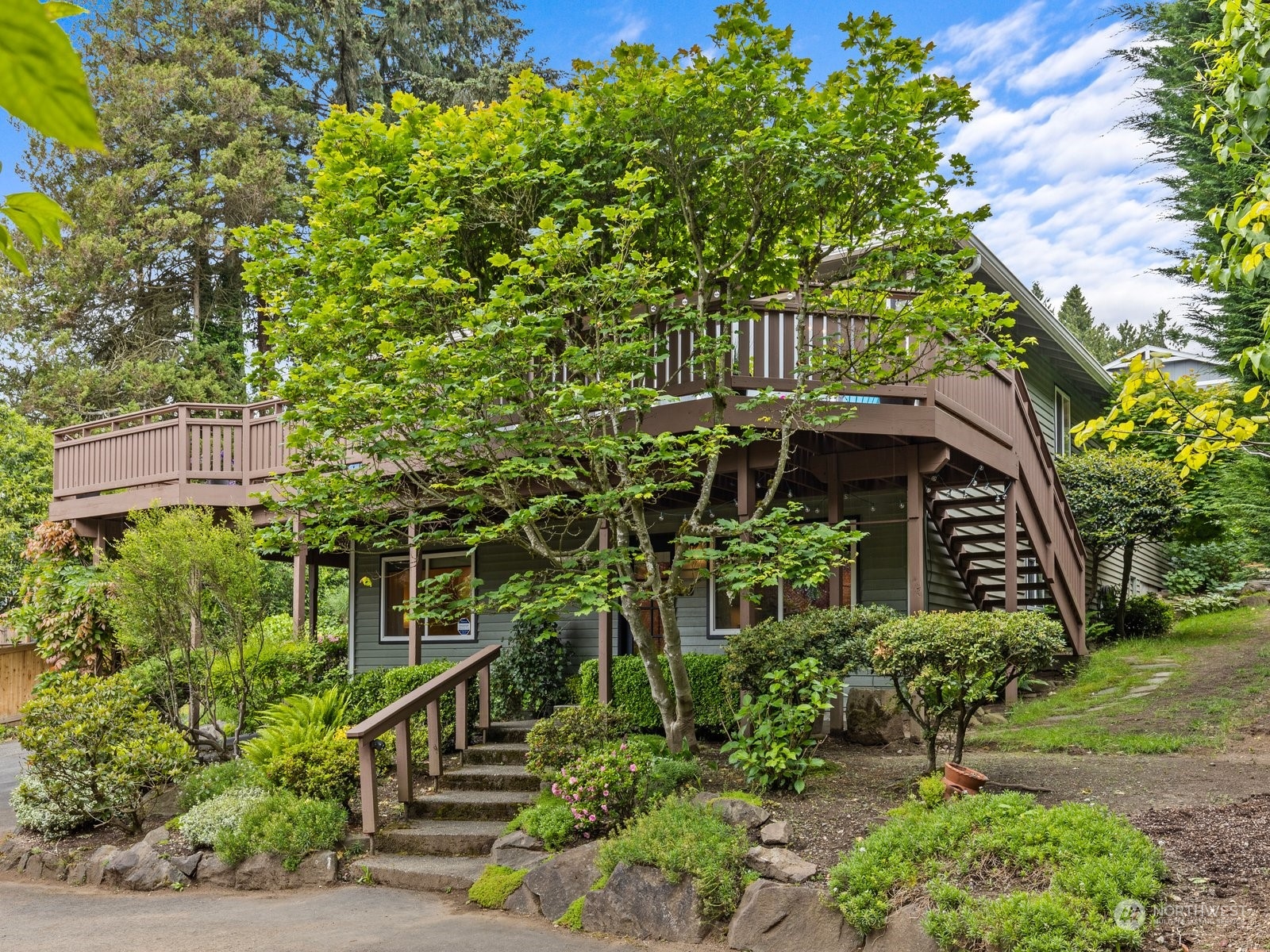 18220 94th Avenue NE