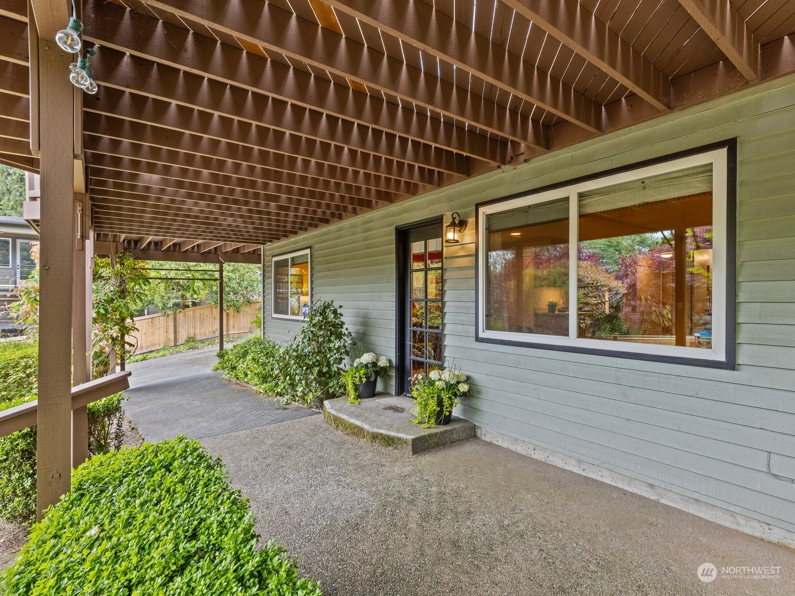 18220 94th Avenue NE