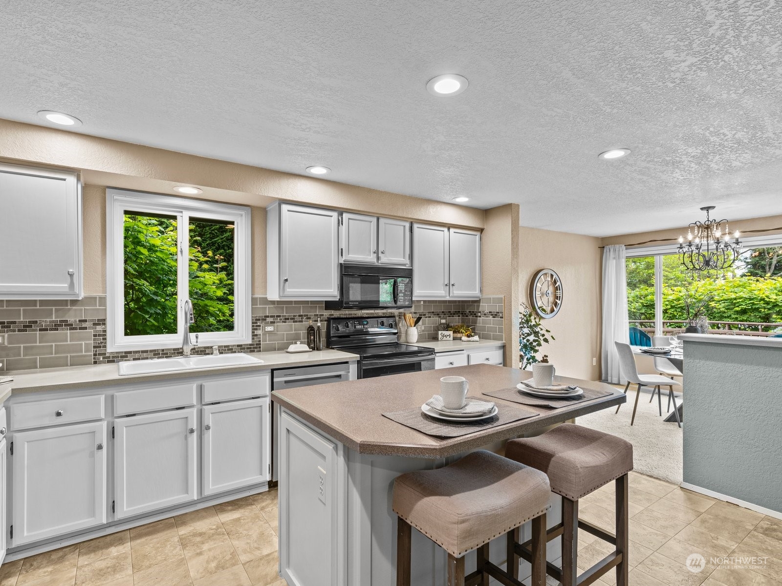 18220 94th Avenue NE