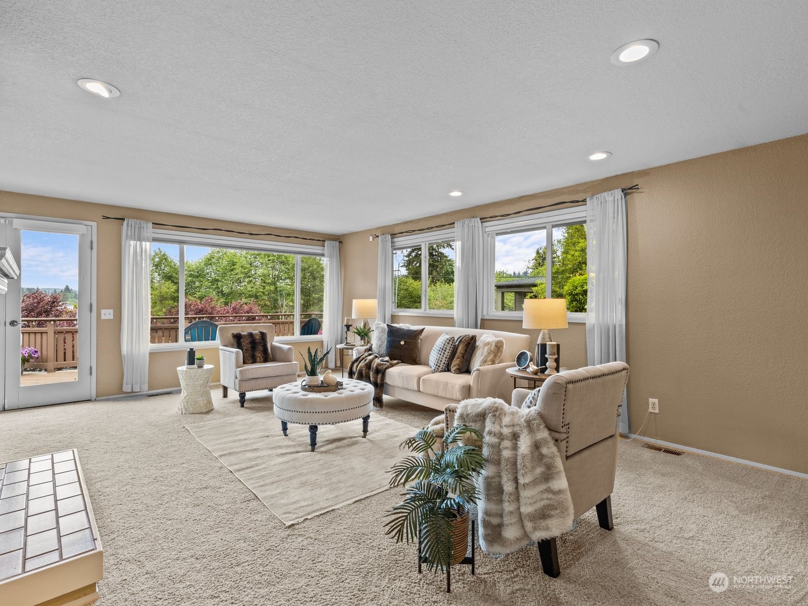 18220 94th Avenue NE