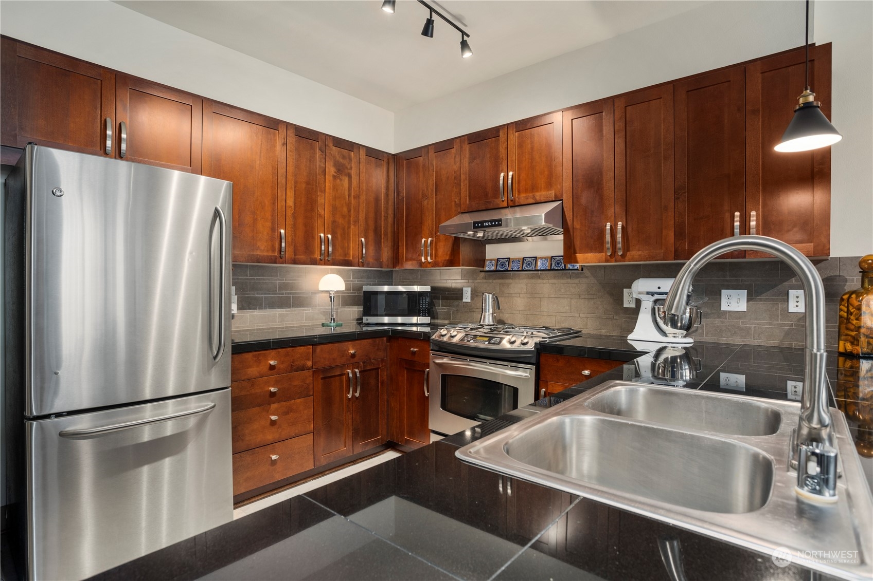 1840 25th Avenue NE #309