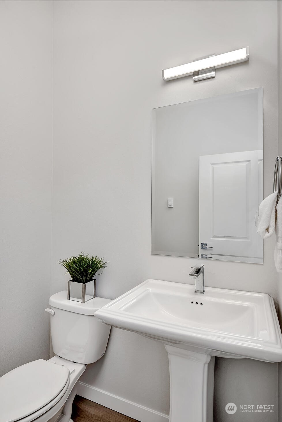 18717 68th Avenue NE Unit: 104