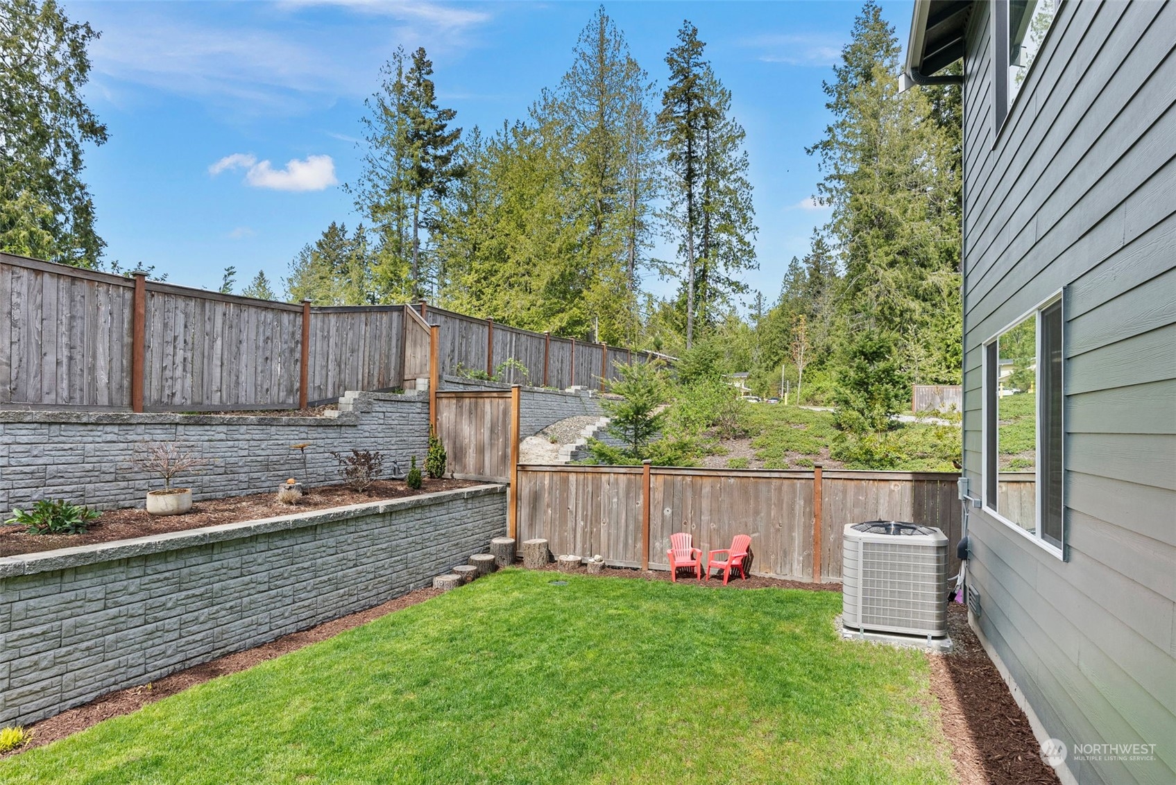 2444 NE Athlon Court