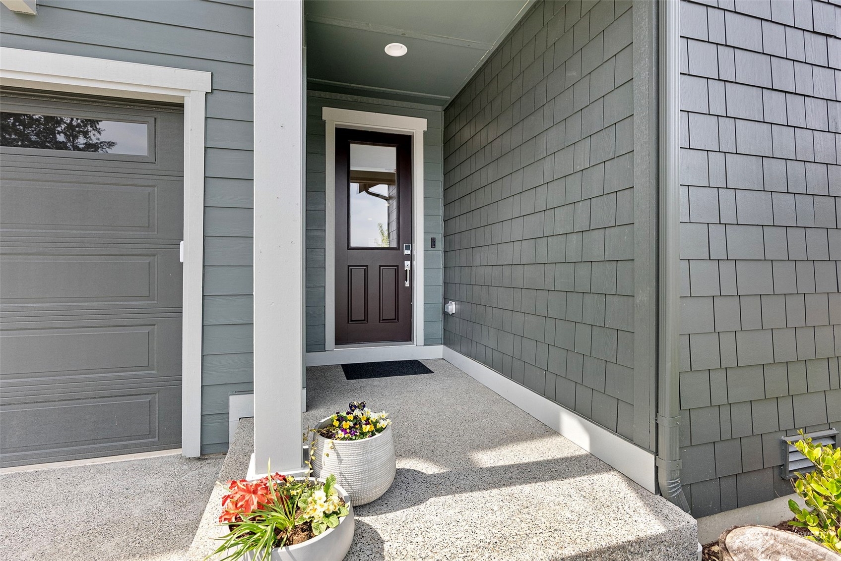 2444 NE Athlon Court