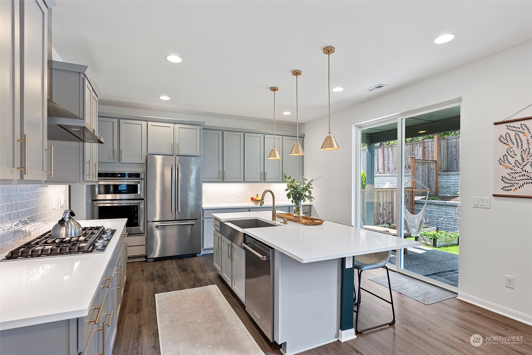 2444 NE Athlon Court