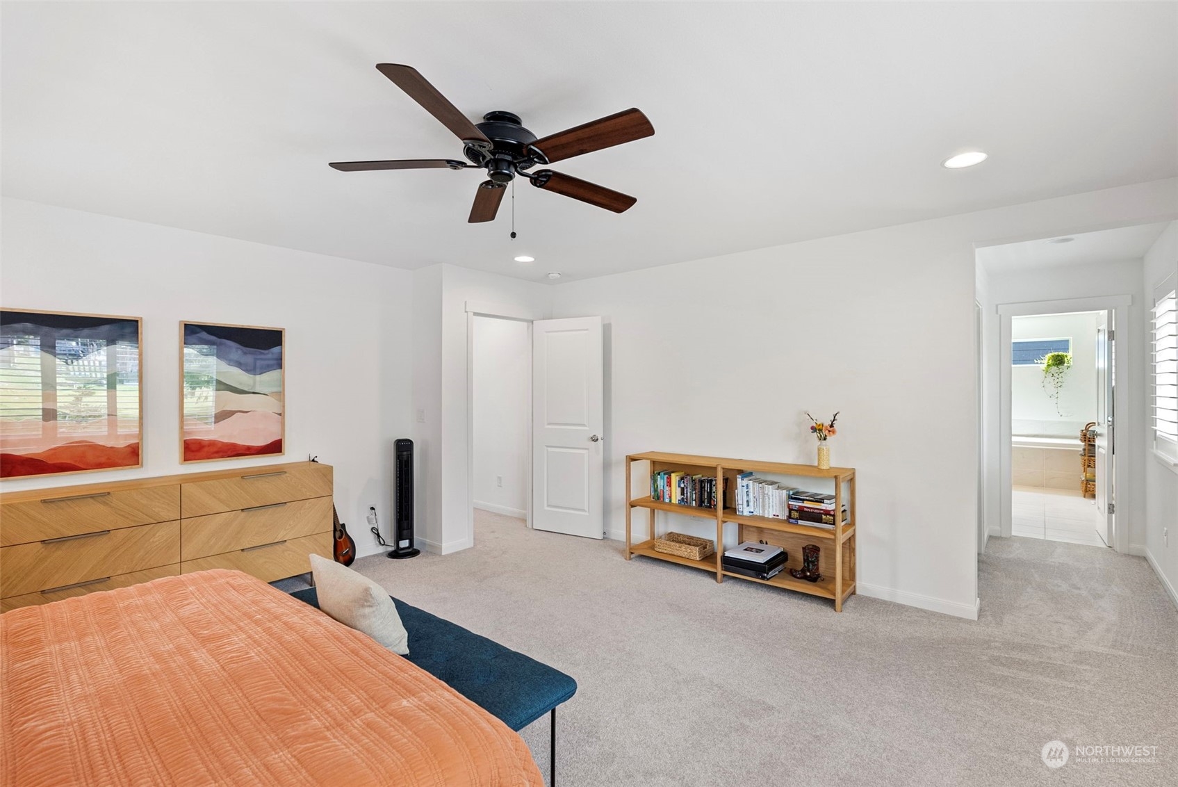 2444 NE Athlon Court