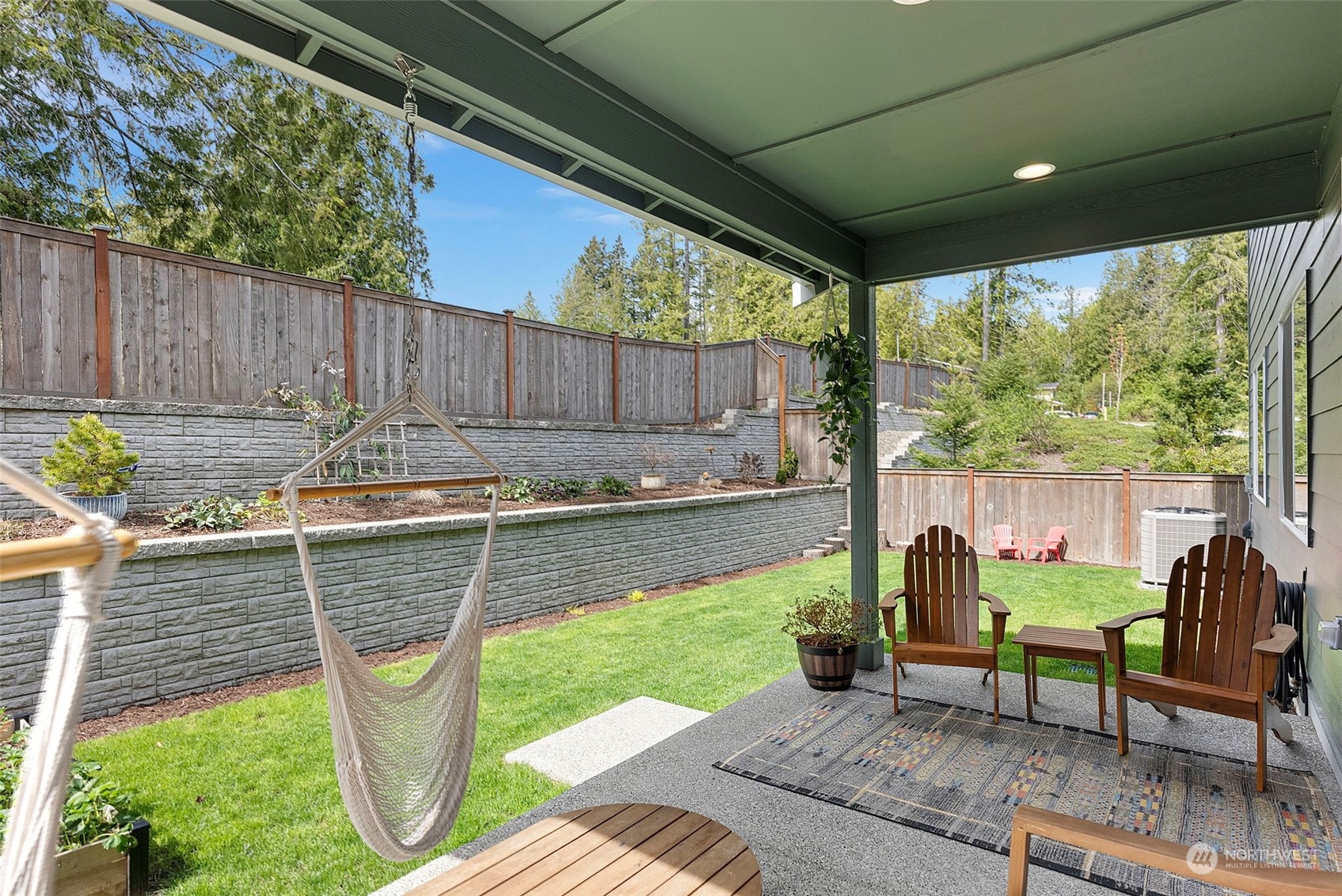 2444 NE Athlon Court