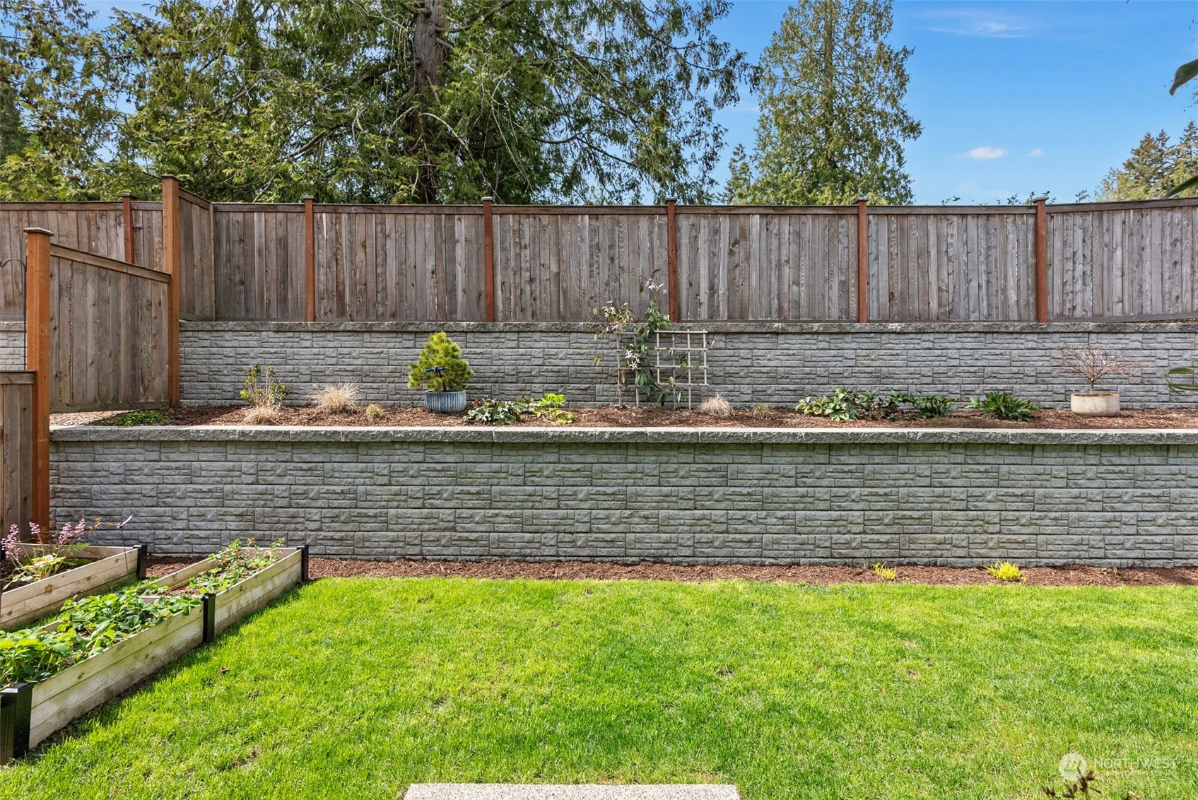 2444 NE Athlon Court