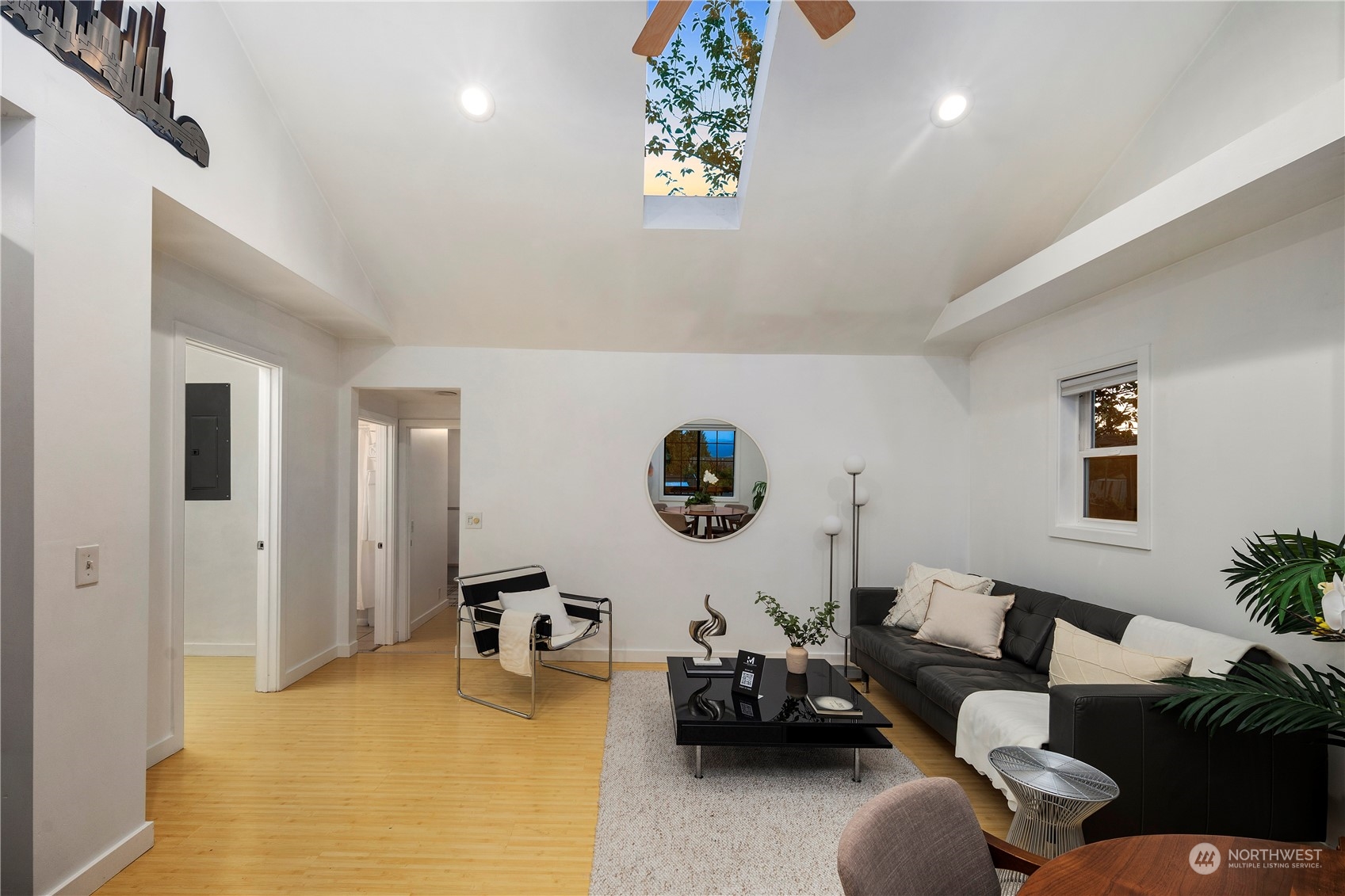 10213 Occidental Avenue S