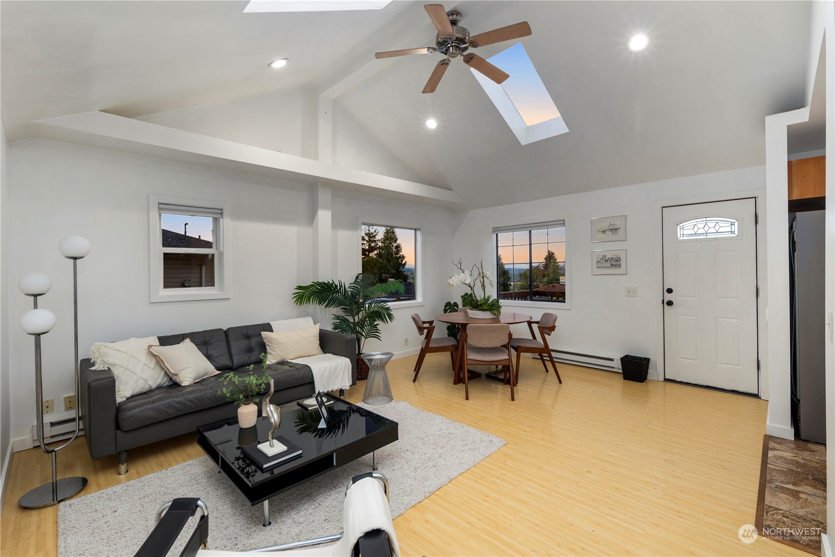 10213 Occidental Avenue S