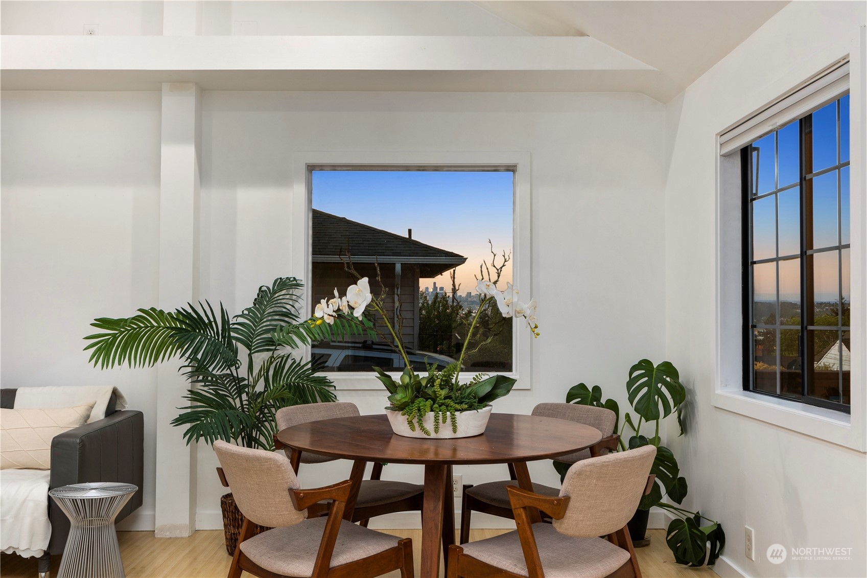 10213 Occidental Avenue S