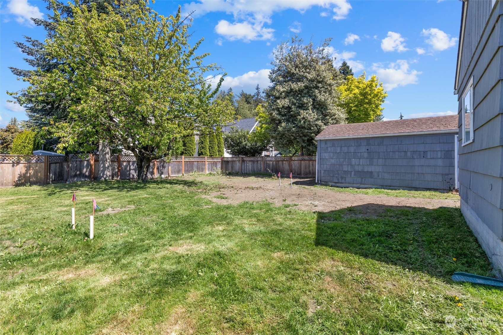 1009 E Orange Avenue