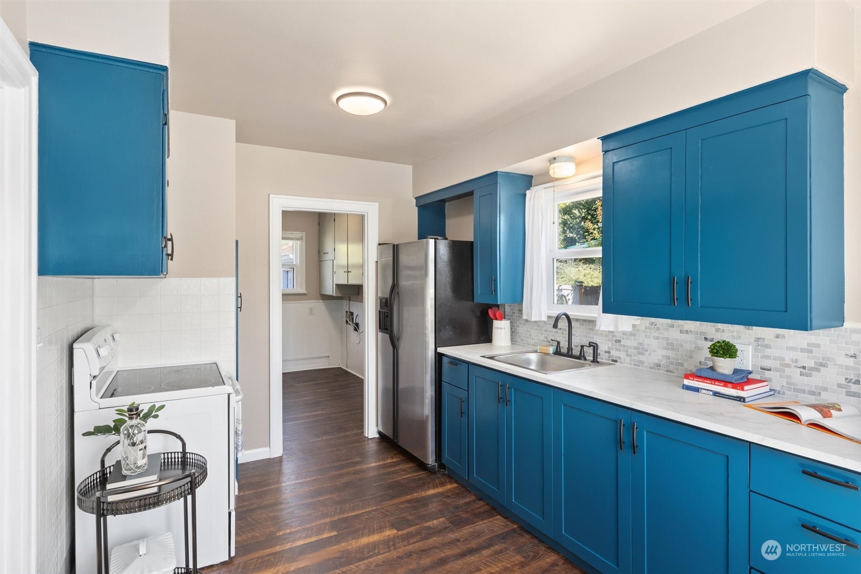 1009 E Orange Avenue