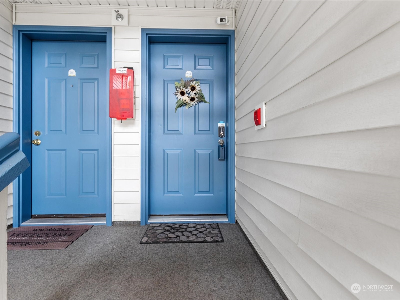 949 Aberdeen Avenue NE Unit: B-204