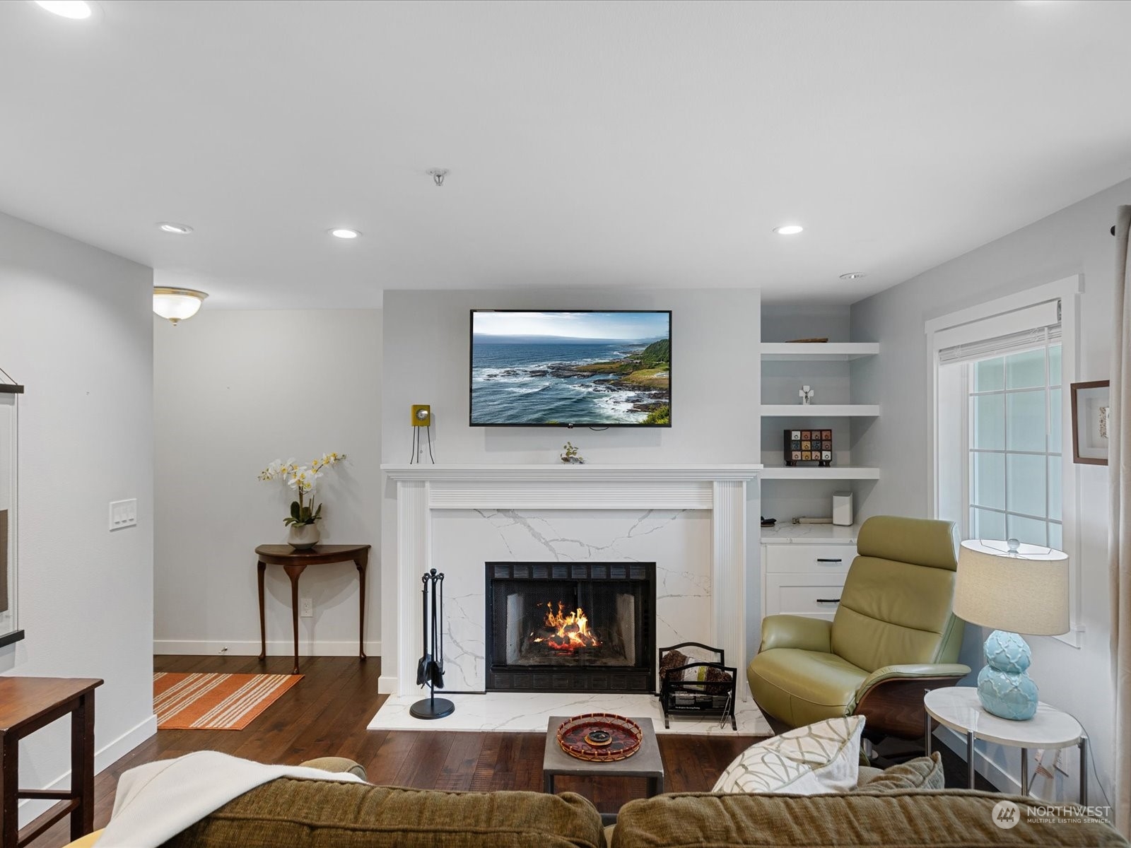 949 Aberdeen Avenue NE Unit: B-204