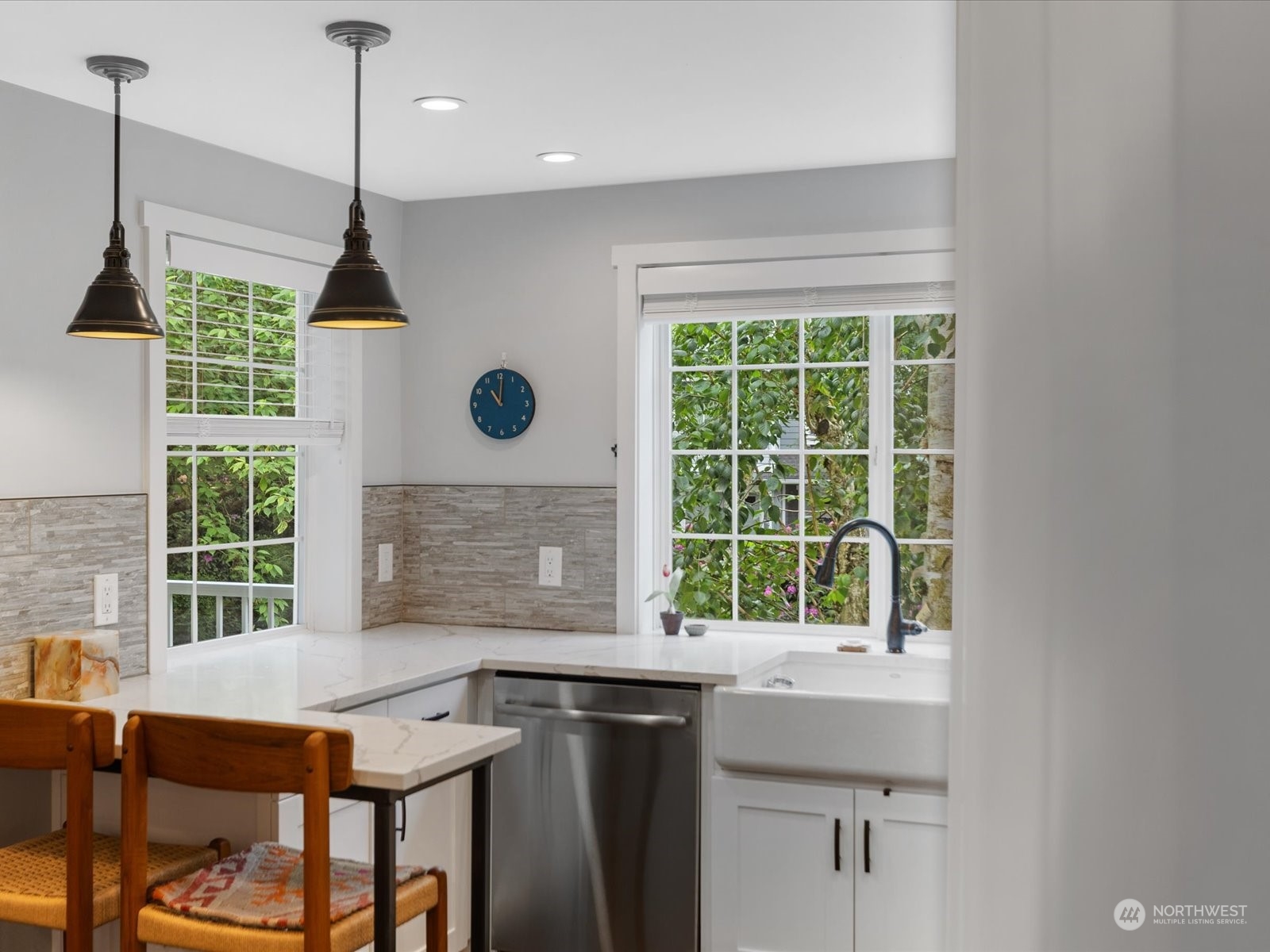 949 Aberdeen Avenue NE Unit: B-204