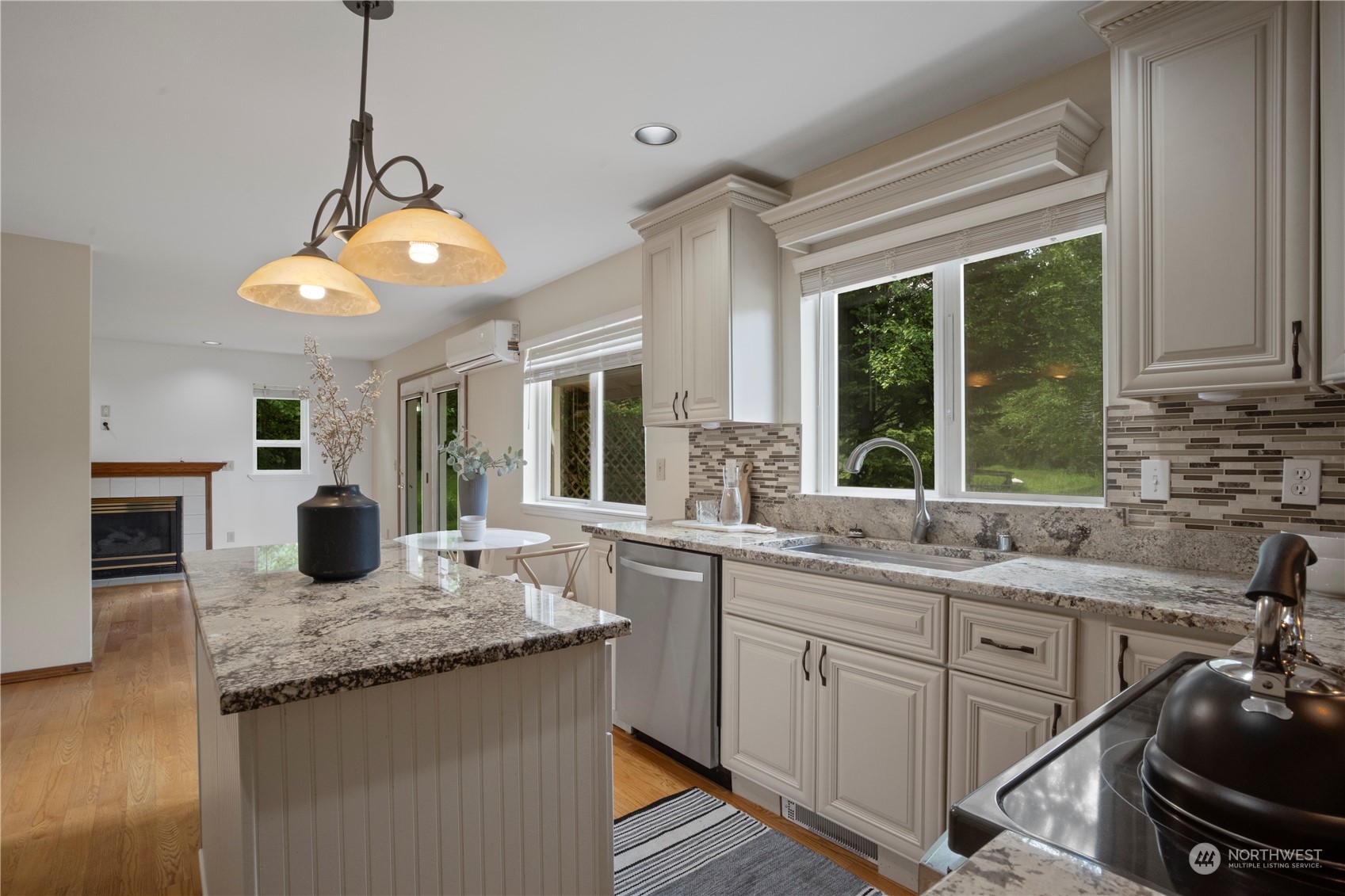 19126 32nd Avenue NW