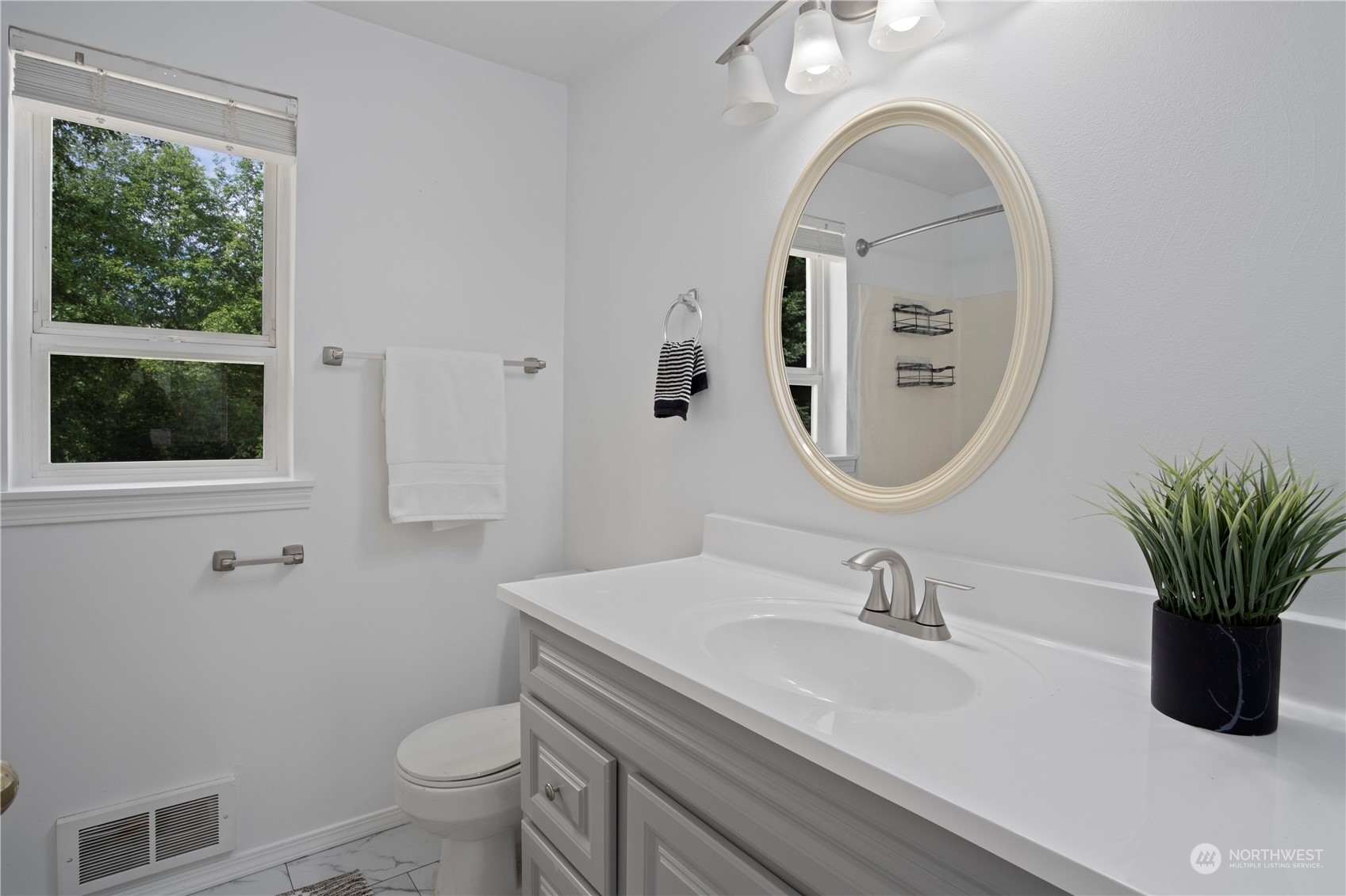 19126 32nd Avenue NW