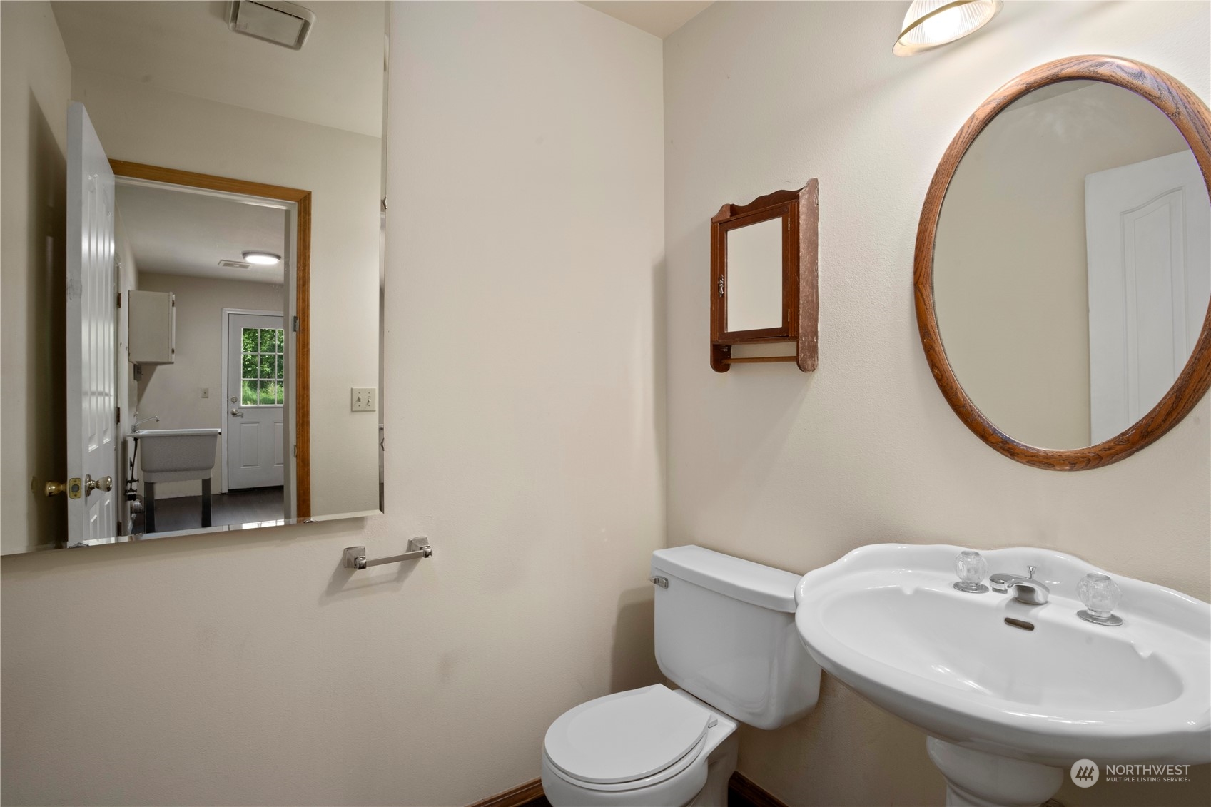 19126 32nd Avenue NW