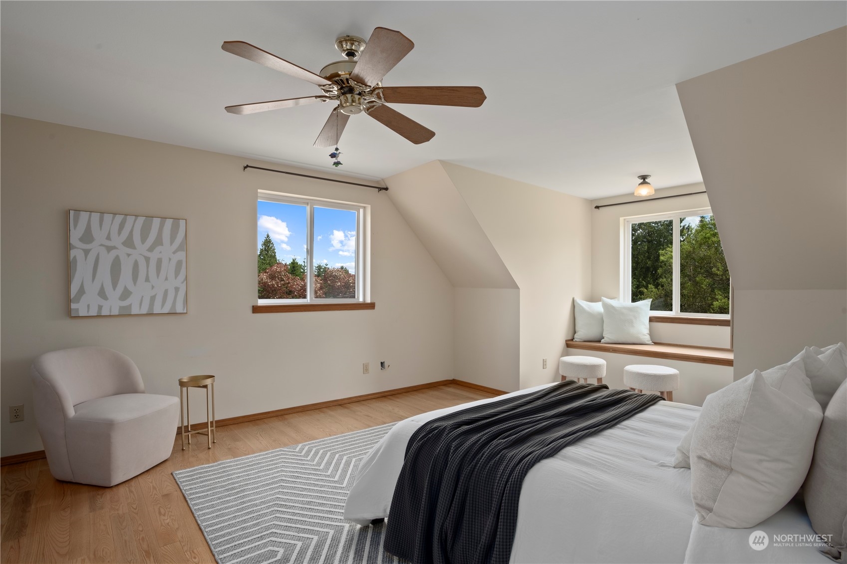 19126 32nd Avenue NW