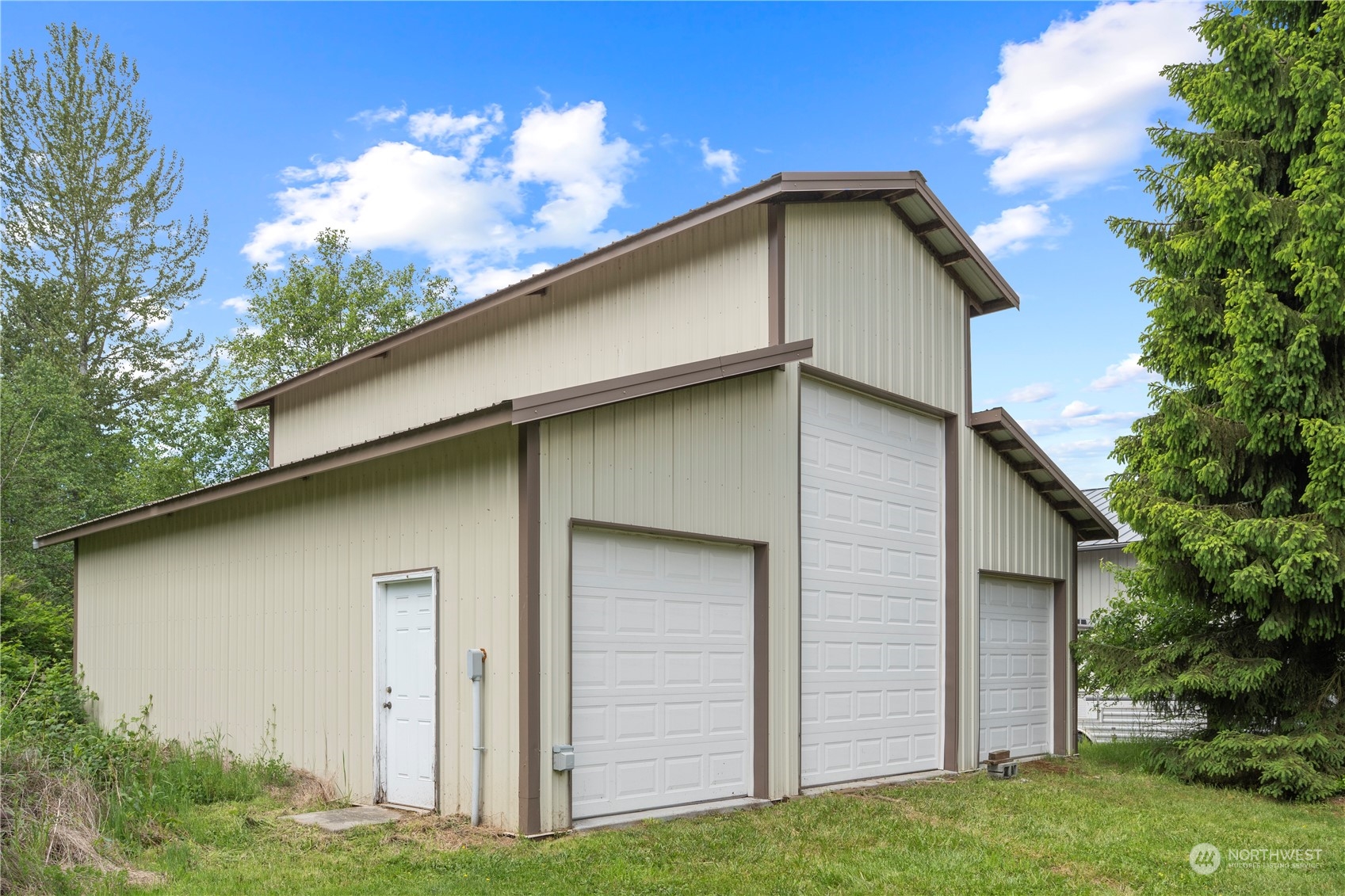 19126 32nd Avenue NW