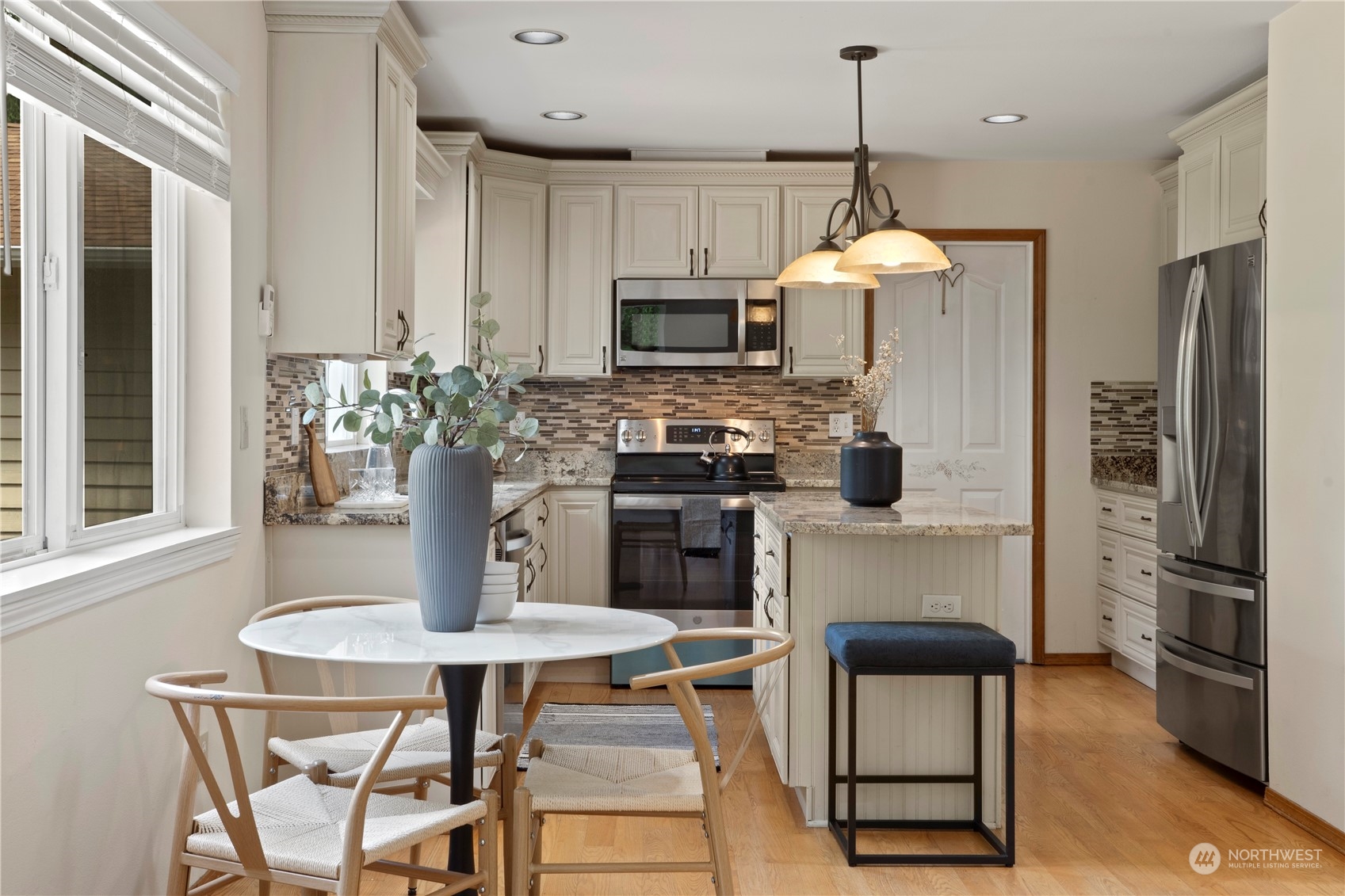 19126 32nd Avenue NW