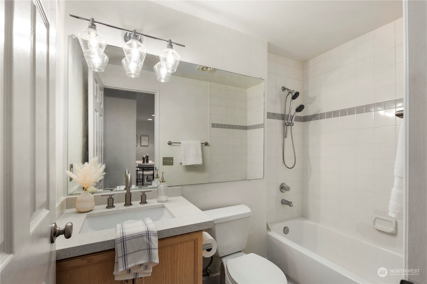 15711 Waynita Way NE #H303