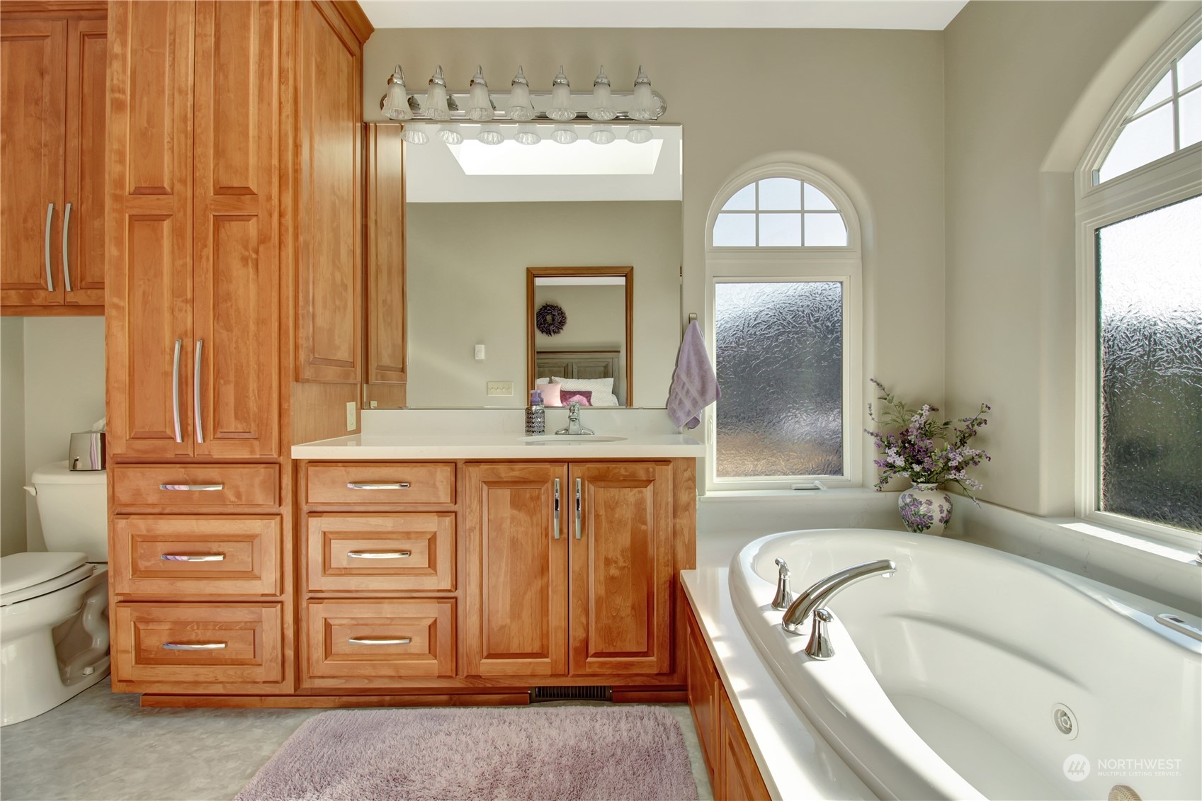 19820 15th Avenue NE