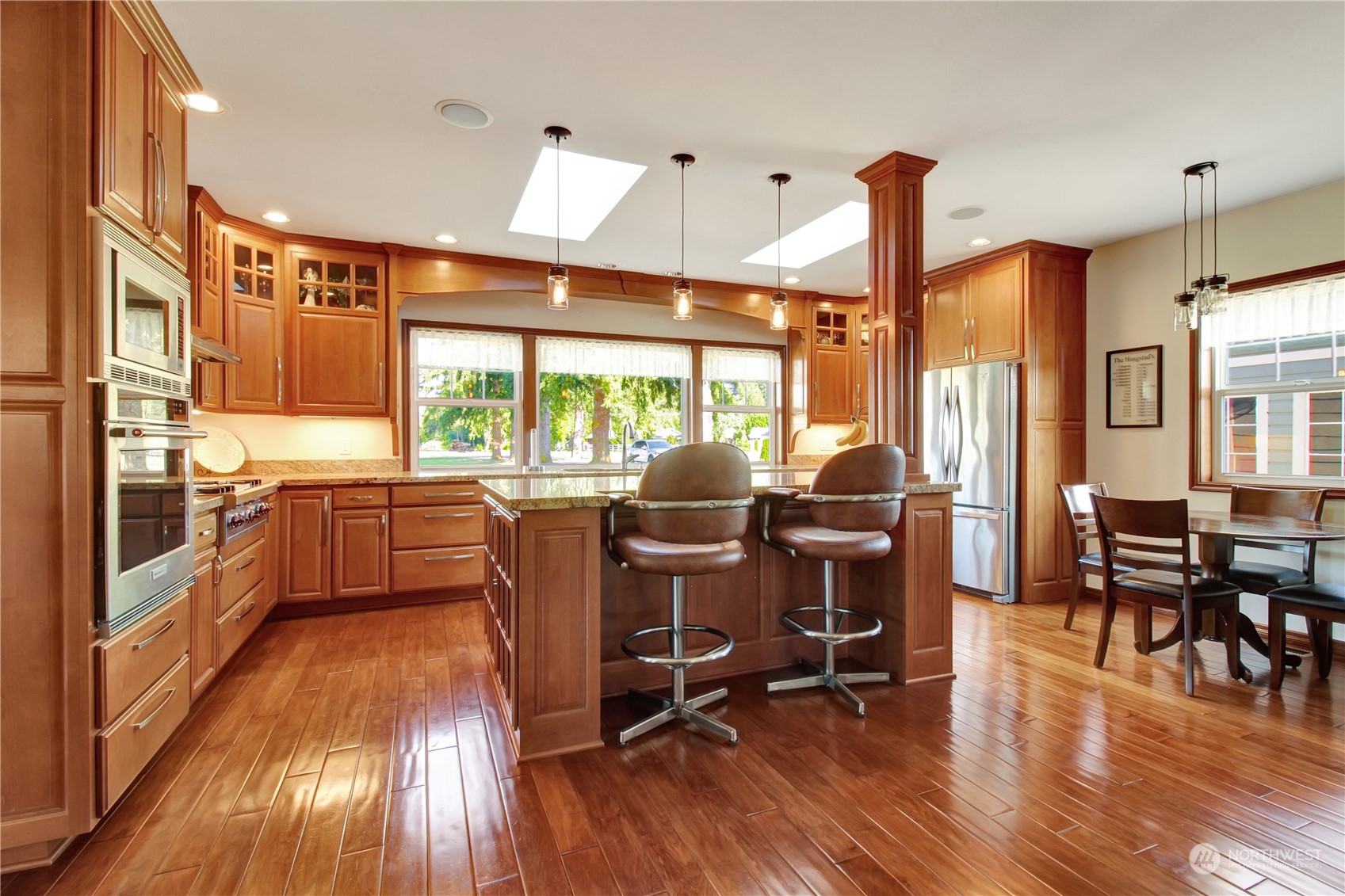 19820 15th Avenue NE