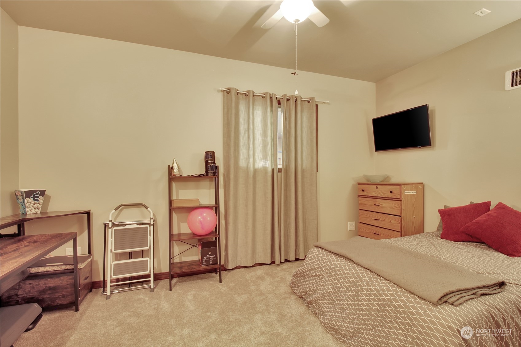 19820 15th Avenue NE