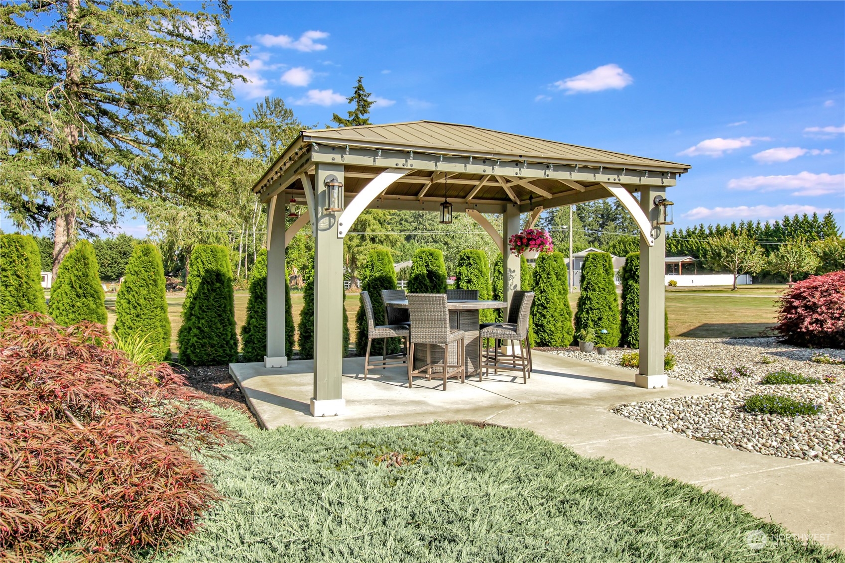 19820 15th Avenue NE