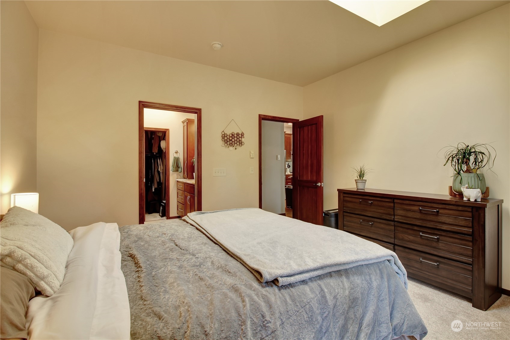 19820 15th Avenue NE