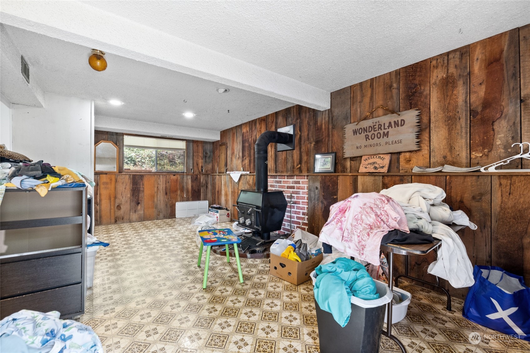 5216 W Tapps Drive E